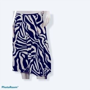 St.John Sport Women’s Zebra Print MIDI Skirt By Marie Gray Santana Size 12 Lrg